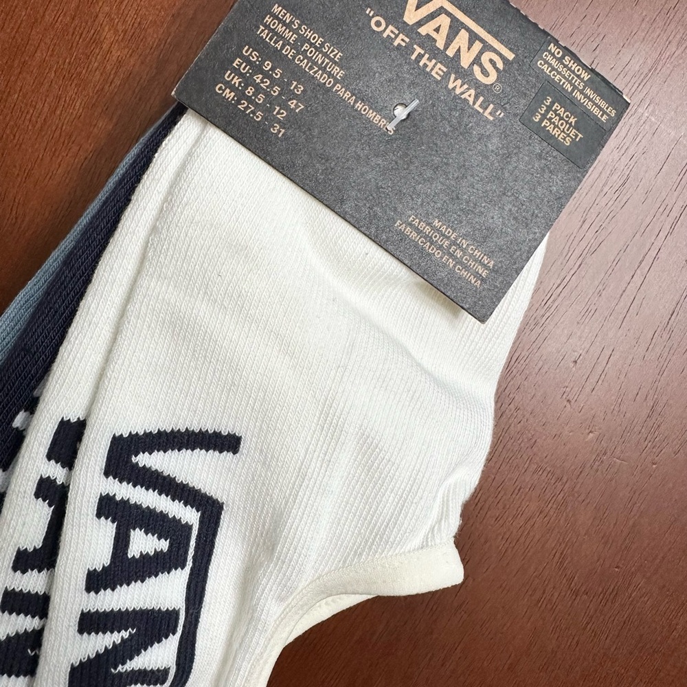 Vans 3-Pack Classic No-Show Socks - Picture 3 of 5